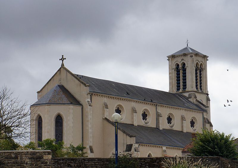 File:Chaillé les Marais. Église Sainte-Marie-Madeleine.jpg