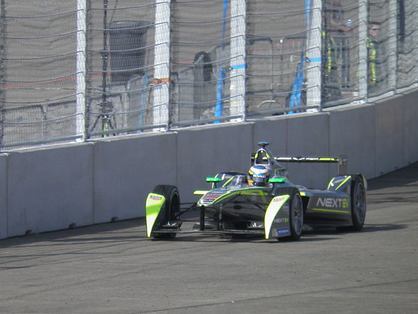 Charles Pic in his final Formula E appearance at the 2015 Berlin ePrix, running the redesigned 2015 livery.