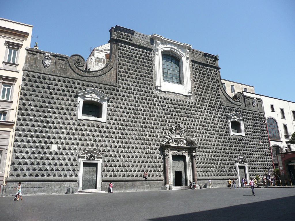 Facade de l'Eglise de Gesu Nuovo à Naples - Photo de mweav31