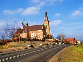 Church in Ostrów.JPG