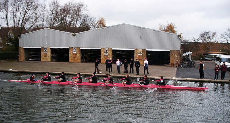 File:Churchill College Boat Club Fairairns M1.JPG