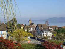 Concise village and Lake Neuchatel Concisevonoben.JPG