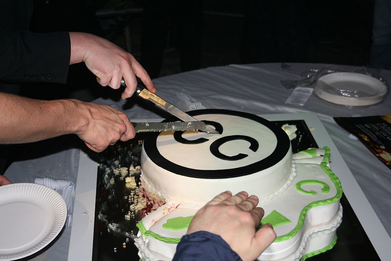 File:Creative-Commons-Torte Berlin.jpg