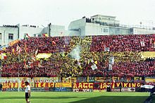 Coreografia della Curva Sud del Celeste durante il derby dello Stretto del 14 aprile 2002, vinto dai peloritani.