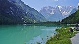 Blick über den See nach Süden in die Ampezzaner Dolomiten