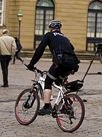 Bicicleta de entrenamiento sin pedales - Wikipedia, la enciclopedia libre