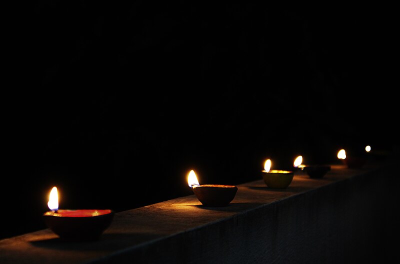 File:Deepawali Lamps.jpg