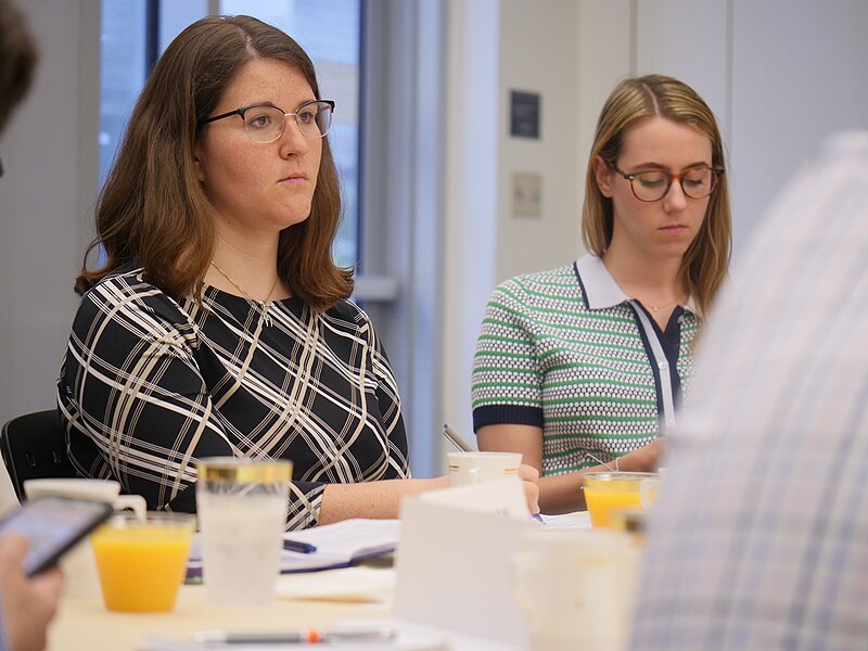 File:Defense Writers Group Breakfast with Rep. Mac Thornberry (48043406081).jpg