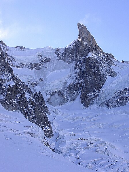 File:Dent du Géant - North face.jpg