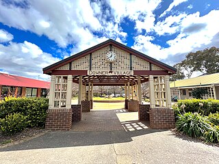 <span class="mw-page-title-main">Downer, Australian Capital Territory</span> A suburb of Canberra, Australia