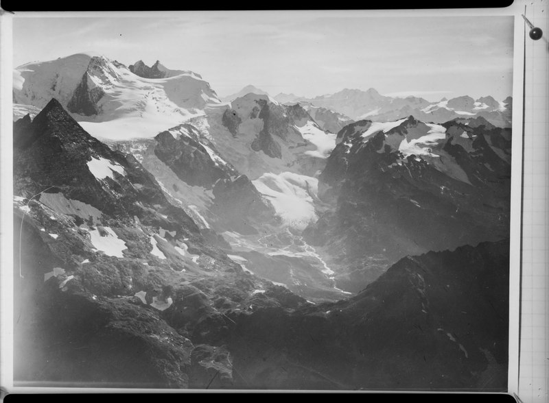 File:ETH-BIB-Sustenpass, Blick nach Südwest (SW), Steigletscher-LBS H1-009400.tif