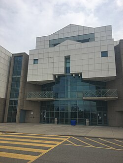 Entrance of Vaughan Secondary School.jpg