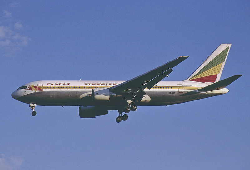 File:Ethiopian Airlines Boeing 767-200ER ET-AIF FRA 2001-5-11.png