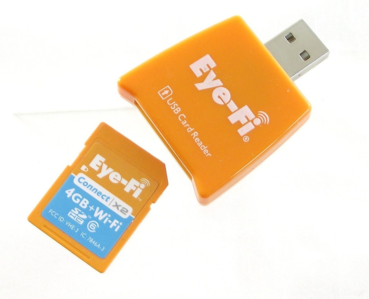 Eye-Fi Share 2 GB Wi-Fi SD Flash Memory Card EYE-FI-2GB Old Version