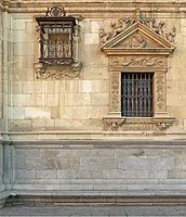 Fenster des Heiligen Ambrosius und kleines Seitenfenster