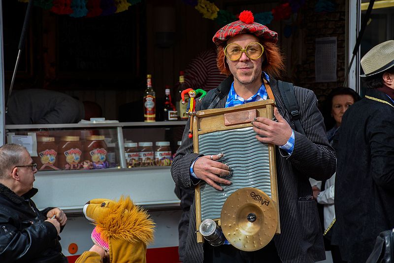 File:Fasnet Freiburg (33066153231).jpg