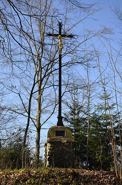 File:Felixův Křížek u silnice k Jestřebí - panoramio.jpg