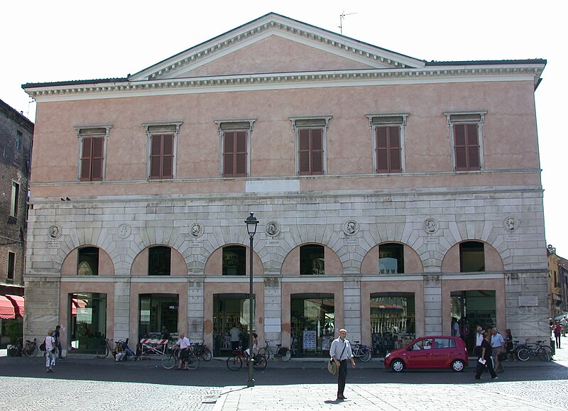 File:Ferrara - Palazzo San Crispino.jpg