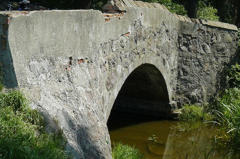 File:Gizyn, 1872 bridge (5).JPG