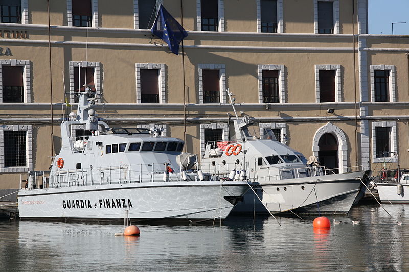 File:Guardia di Finanza G 214 01.JPG