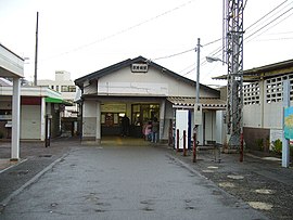 羽倉崎駅出入口