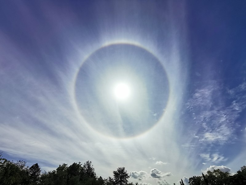 Stellar Neophyte Astronomy Blog: Red ring around the Wolf Moon