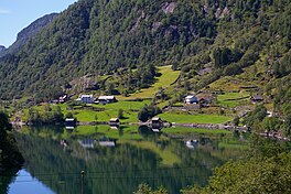 Haugsværsfjorden.JPG