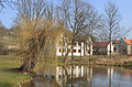 Čeština: Rybník na návsi v Hokově, části Hořoviček English: Common pond in Hokov, part of Hořovičky village, Czech Republic.