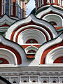 A moszkvai Szentháromság-templom kokosnyikai (wd)