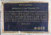 IEEE MILESTONE Demonstration of a Radar Predecessor, 1904 On 17 May 1904, near this site, Christian Hülsmeyer demonstrated his Telemobiloskop: a spark gap transmitter, simple parabolic antennas, detector, and an indicator. It was designed to ring a bell when a barge passed the system at a range of several hundred meters. He patented this device in Germany, the United Kingdom, and the U.S.A. This was the world's first operable device to detect radio reflections, a predecessor of radar. Octobre 2019 IEEE (Institute of Electrical and Electronics Engineers)