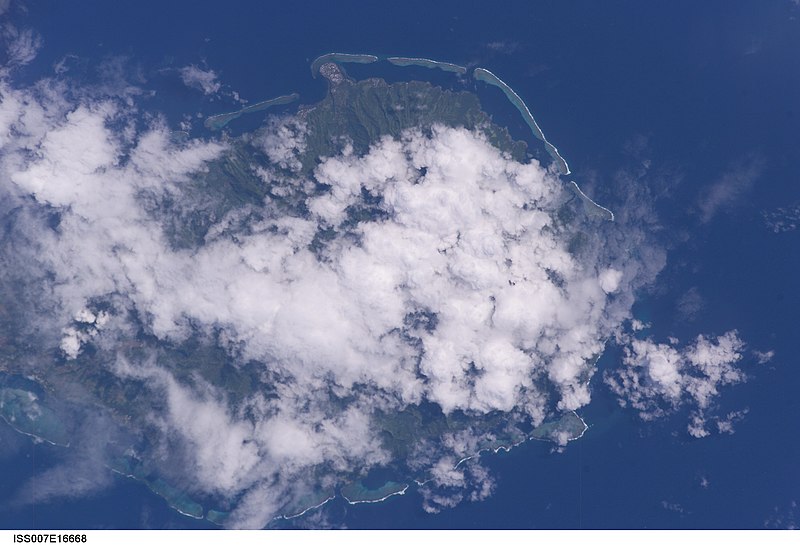 File:ISS007-E-16668 - View of the Society Islands.jpg