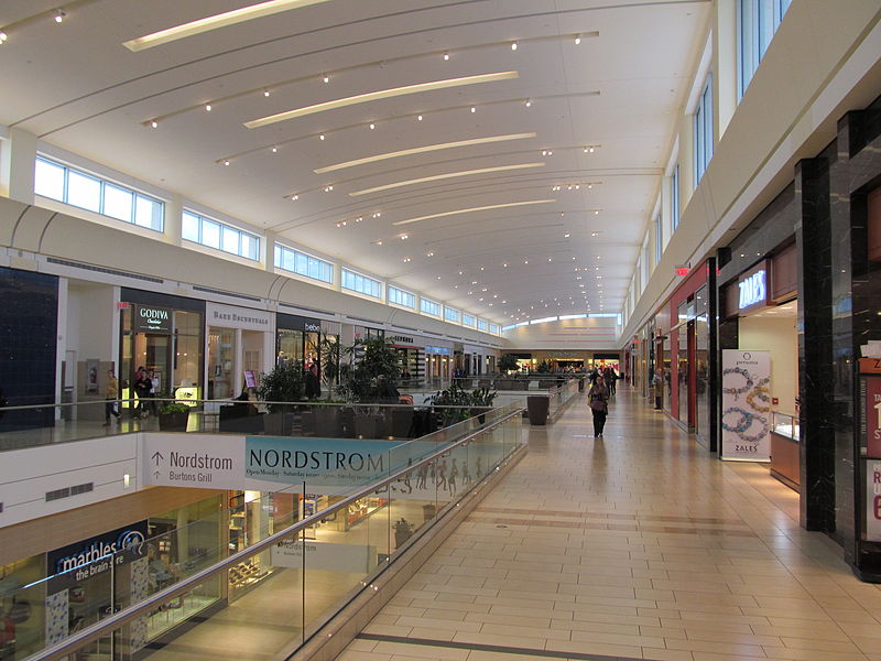 File:Inside the Northshore Mall, Peabody MA.jpg