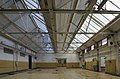 Interieur begane grond, overzicht hal met tegelvloer en sheddak, voor herbestemming, voormalige chocoladefabriek 1936 - Zaandam - 20424868 - RCE.jpg