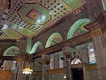 The mosaics in the Dome of the Rock in Jerusalem show the influence of Byzantine designs Jerusalem - Dome du Rocher - mosaique interieure.jpg