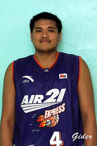 <span class="mw-page-title-main">J. R. Quiñahan</span> Filipino basketball player