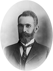 Jeyms Makkosh Klark, taxminan 1885-1889.jpg