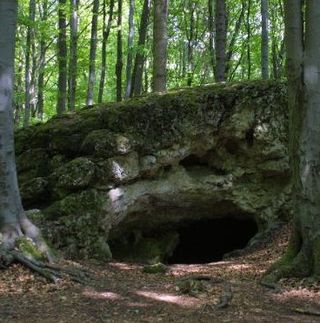 Eingang der Jungfernhöhle