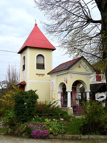 File:Krajno Brdo Slovenia - shrine.jpg