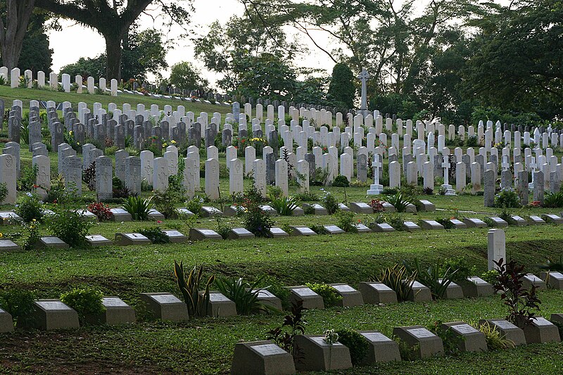 File:Kranji Military Graves 01.jpg