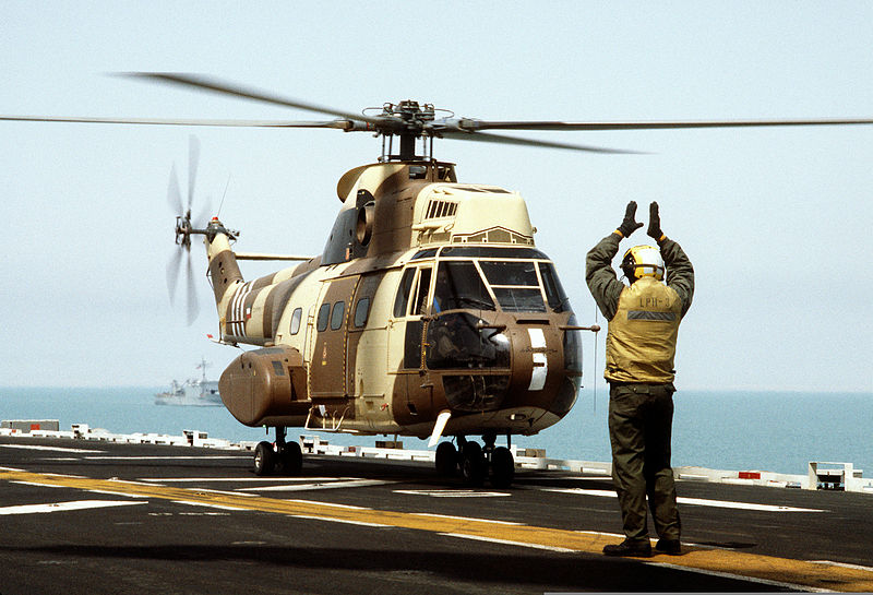 File:Kuwaiti SA330 lands on USS Okinawa (LPH-3) 1992.JPEG