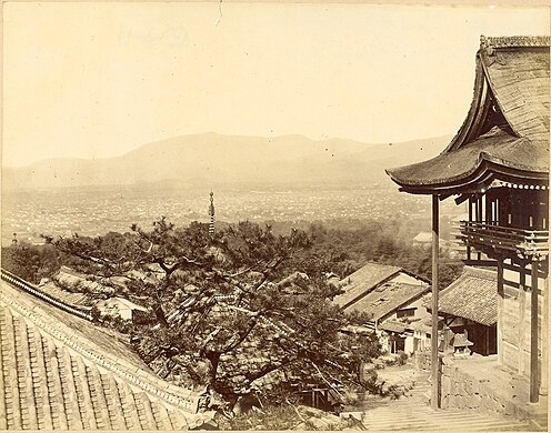 View of Kyoto from beside the Hondō of Kiyomizudera – 1870s[13]