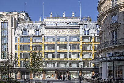 Фасад универмага La Samaritaine работы Франца Журдена на улице Монне, Париж (1905–1910 гг.)