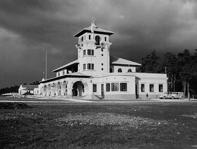Original airport building, c. 1940