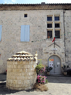 Lacour (Tarn-et-Garonne) - Mairie -1.JPG