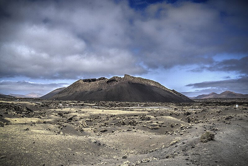 File:Lanzarote, Los Cuervos (53094744924).jpg