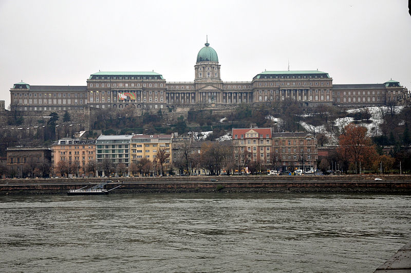 File:Lascar Budai Var (Buda Castle) (4543557017).jpg