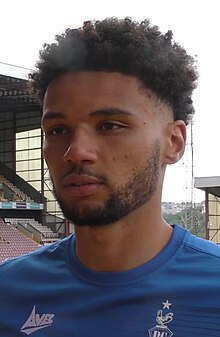 Lee Angol 2021.jpg