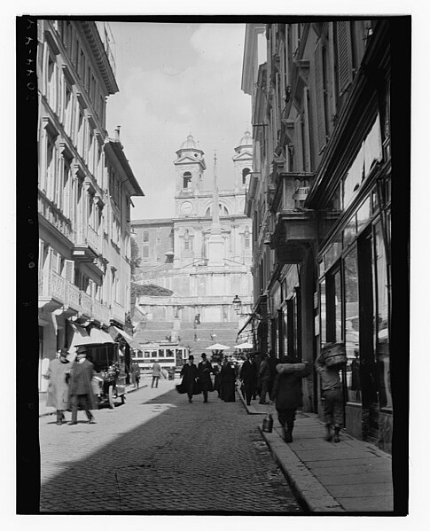 File:Looking toward Piazza di Spagna - Rome LOC 27600444740.jpg