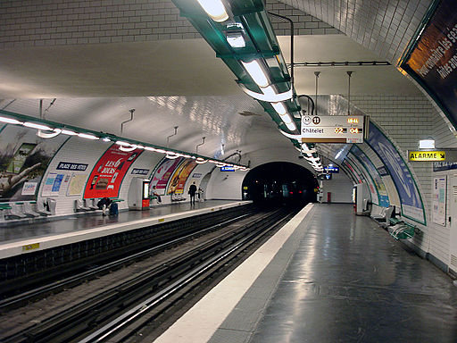 Metro de Paris - Ligne 11 - Place des Fetes 01