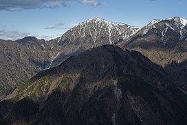 Mt.Hirugatake dari Nabewari-sanryo 02.jpg